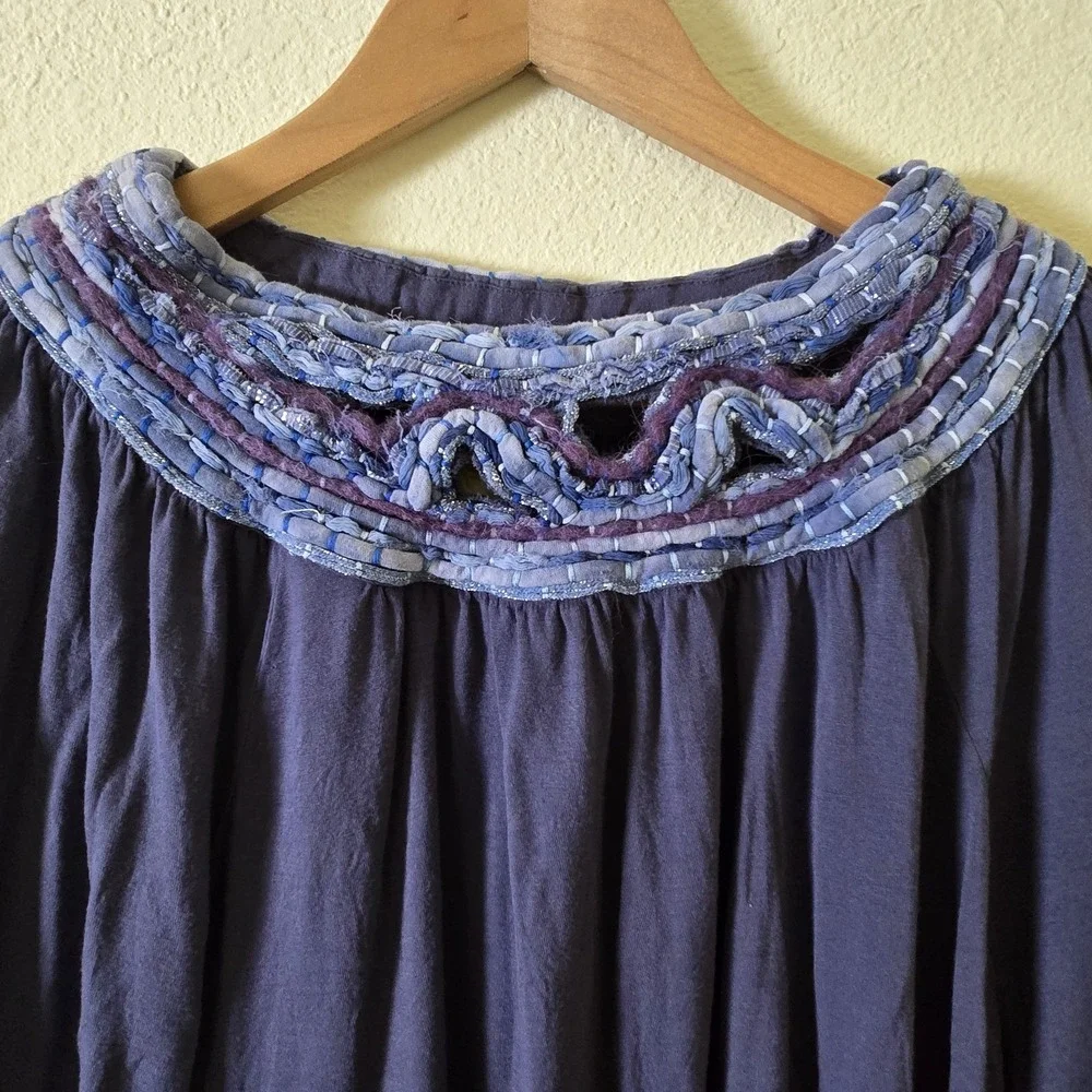 Anthropologie Moth Blouse Womens L Navy Blue Embroidered Neck 3/4 Balloon Sleeve